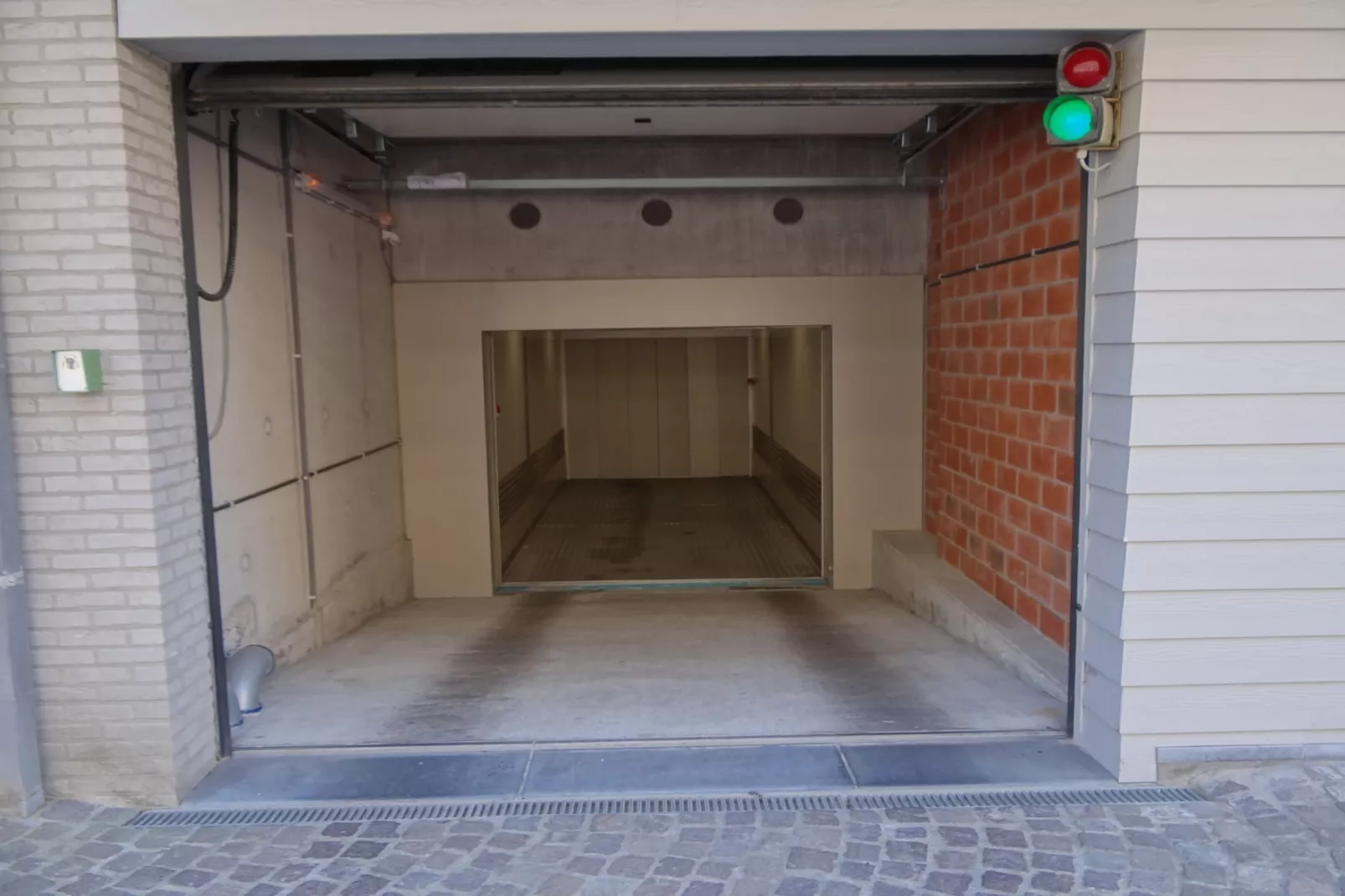 LECTUS 233/0201-Faciliteiten