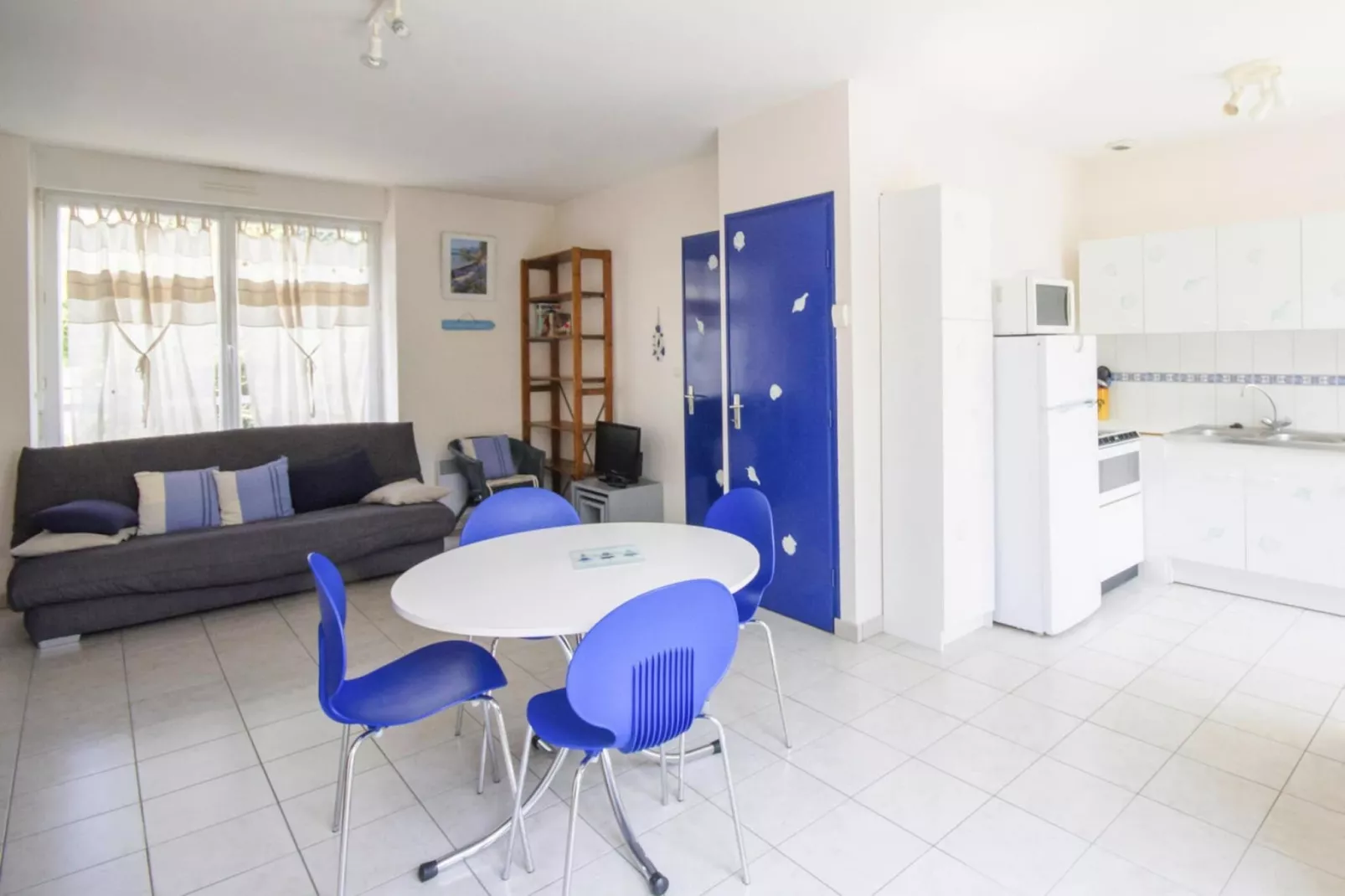 Semi-detached houses, Etables-sur-Mer-Coquillages-Woonkamer