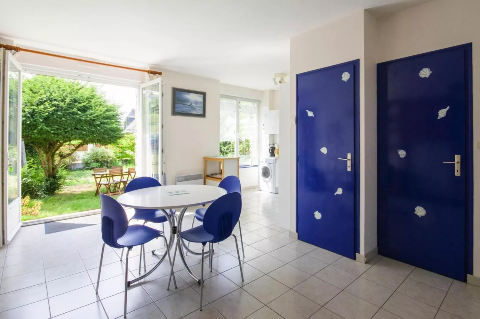 Semi-detached houses, Etables-sur-Mer-Coquillages-Eetkamer