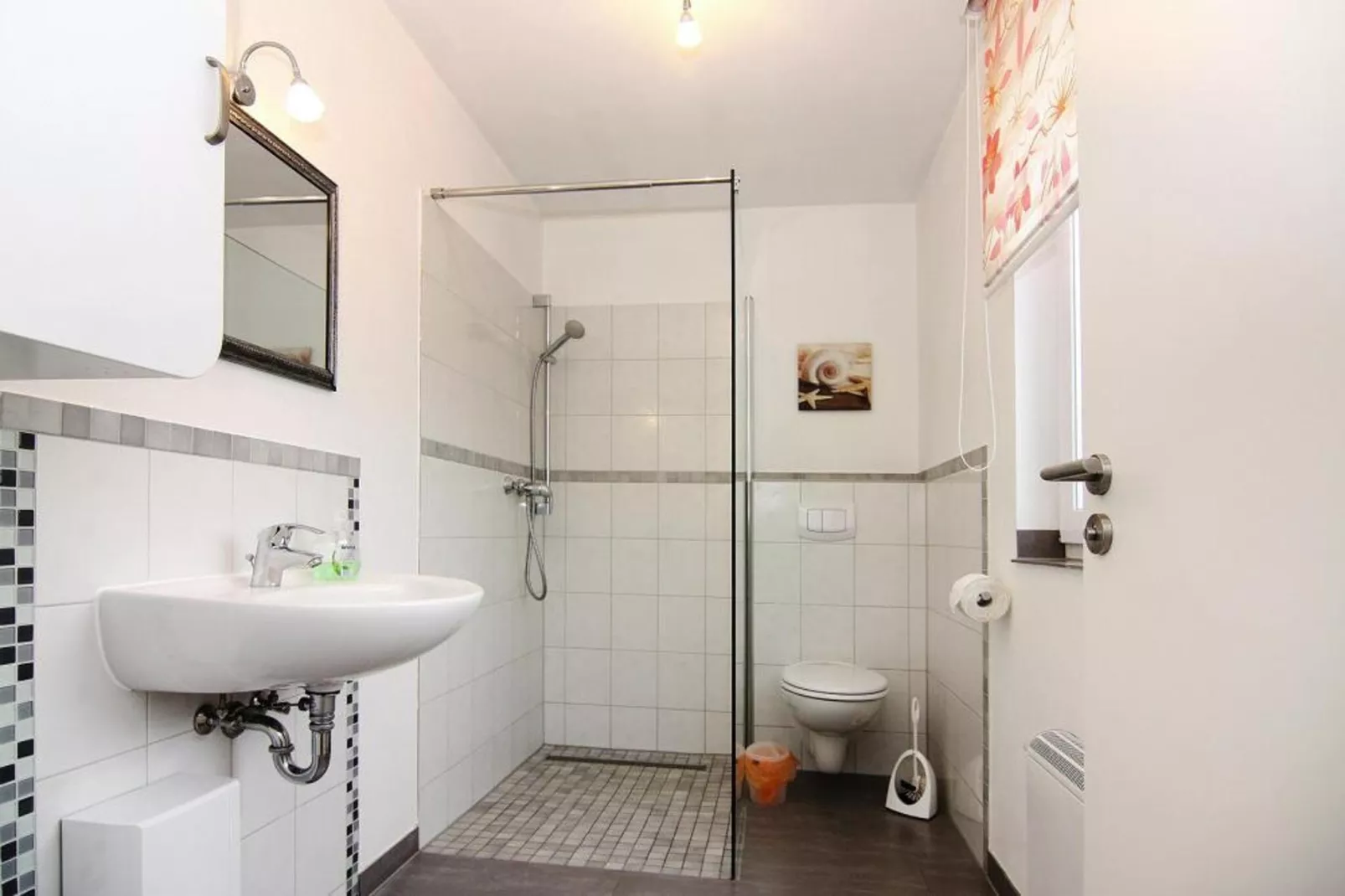 Ferienhaus de Poeler Drift Zierow 4 Personen-Badkamer