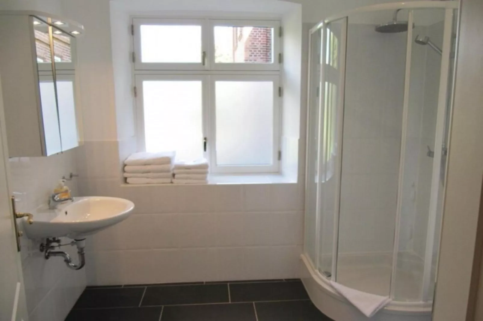 Gutshaus Zicker -Wohnung 12-Badkamer