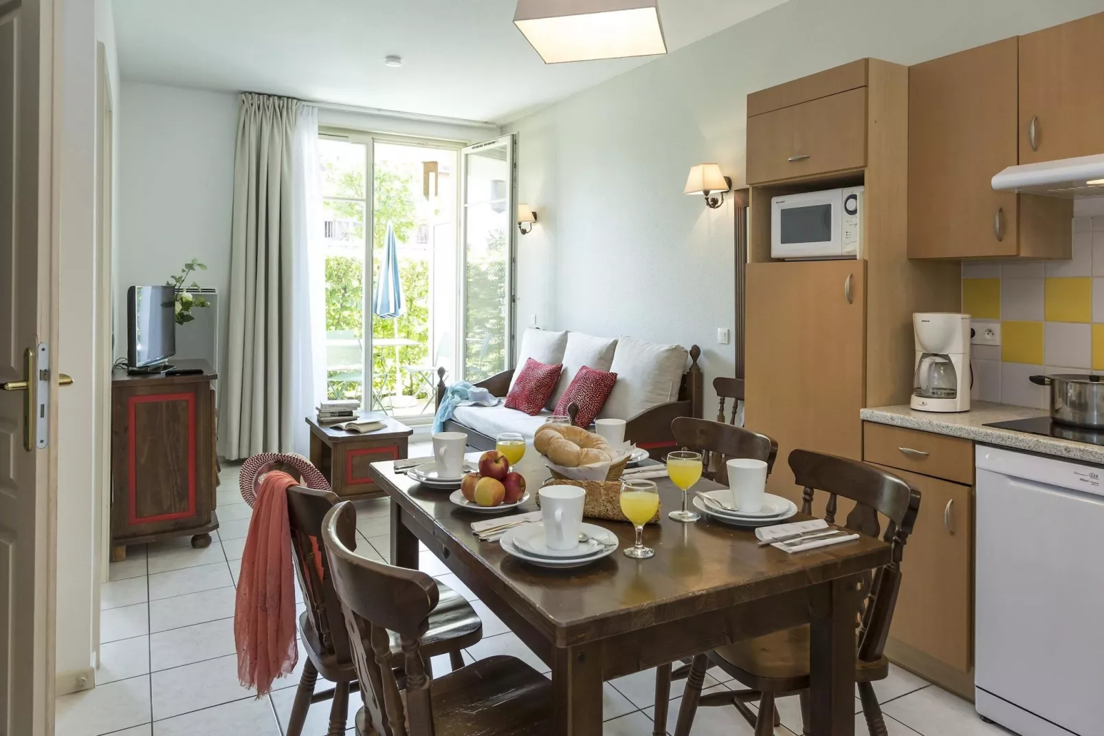Le Domaine des Rois 1-Eetkamer