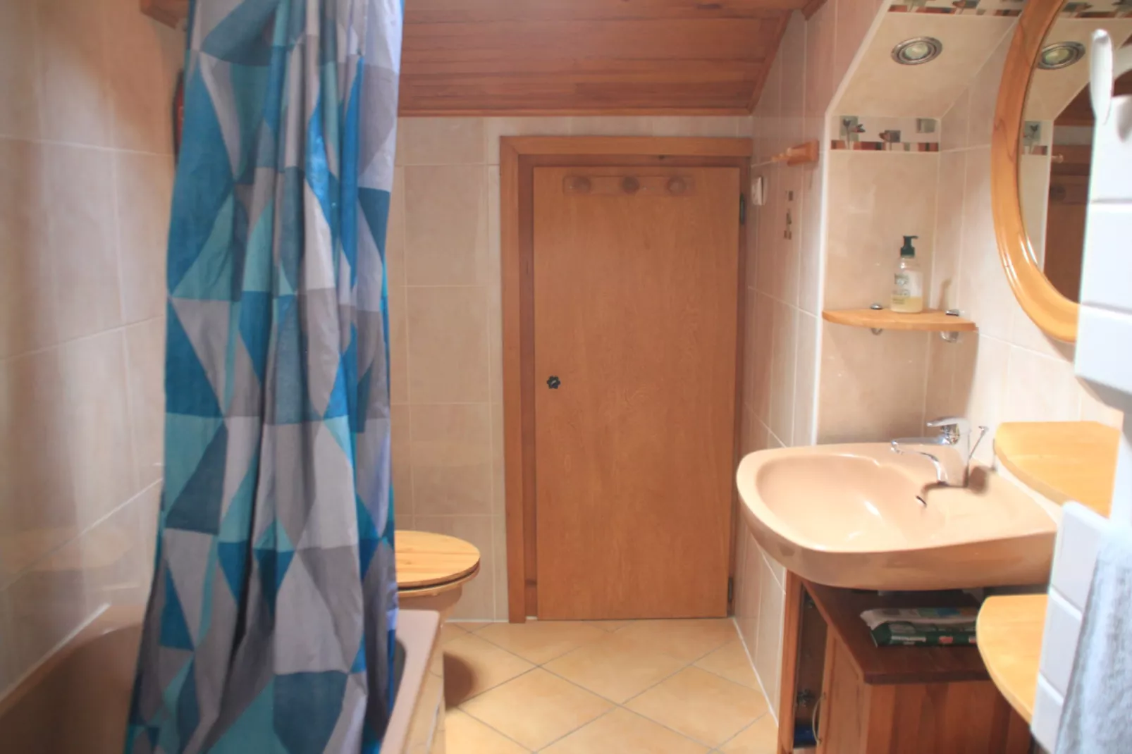 Chalet Ours Brun ORB MOUNTAIN & QUIET 6 Pers.-Badkamer