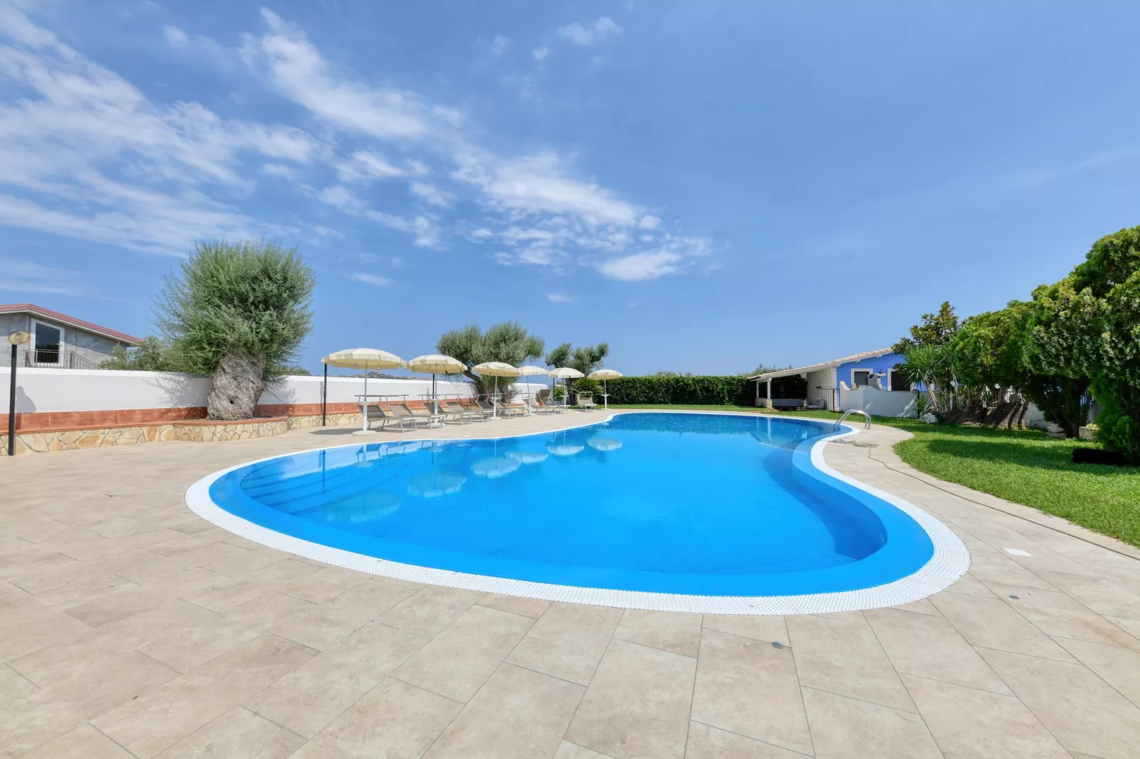 Villa Parisi mit Privatpool Siracusa-Zwembad