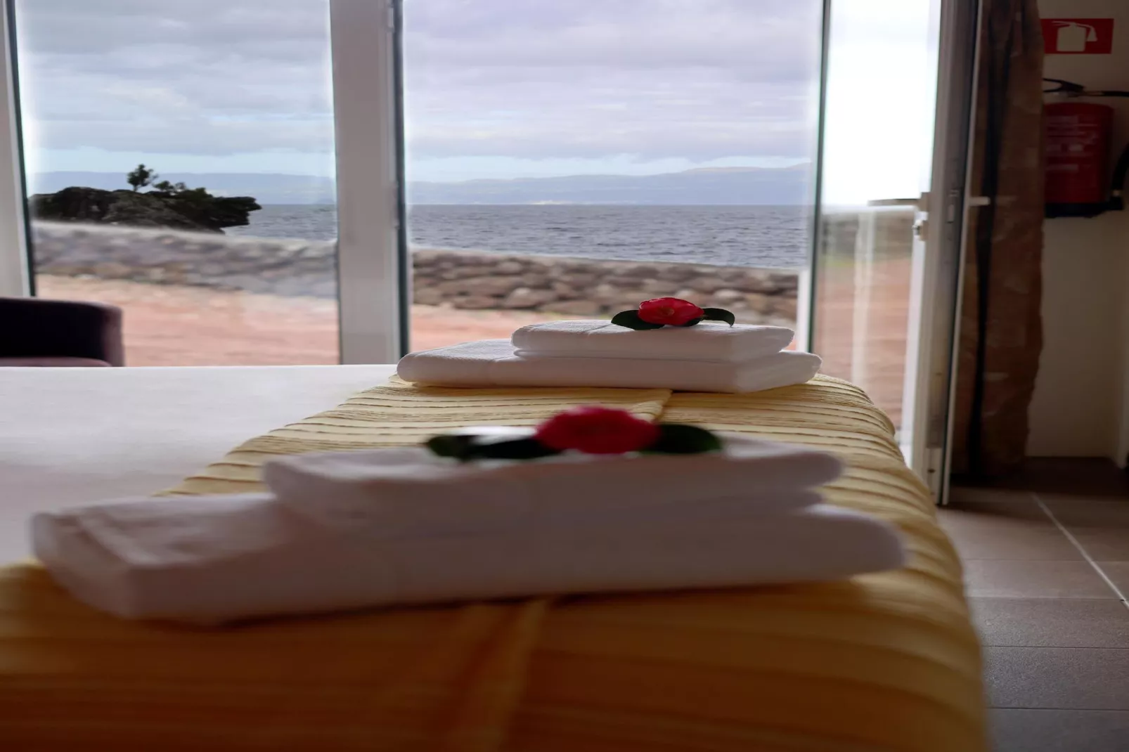 Small semi-detached holiday home in Santo Amaro-Slaapkamer