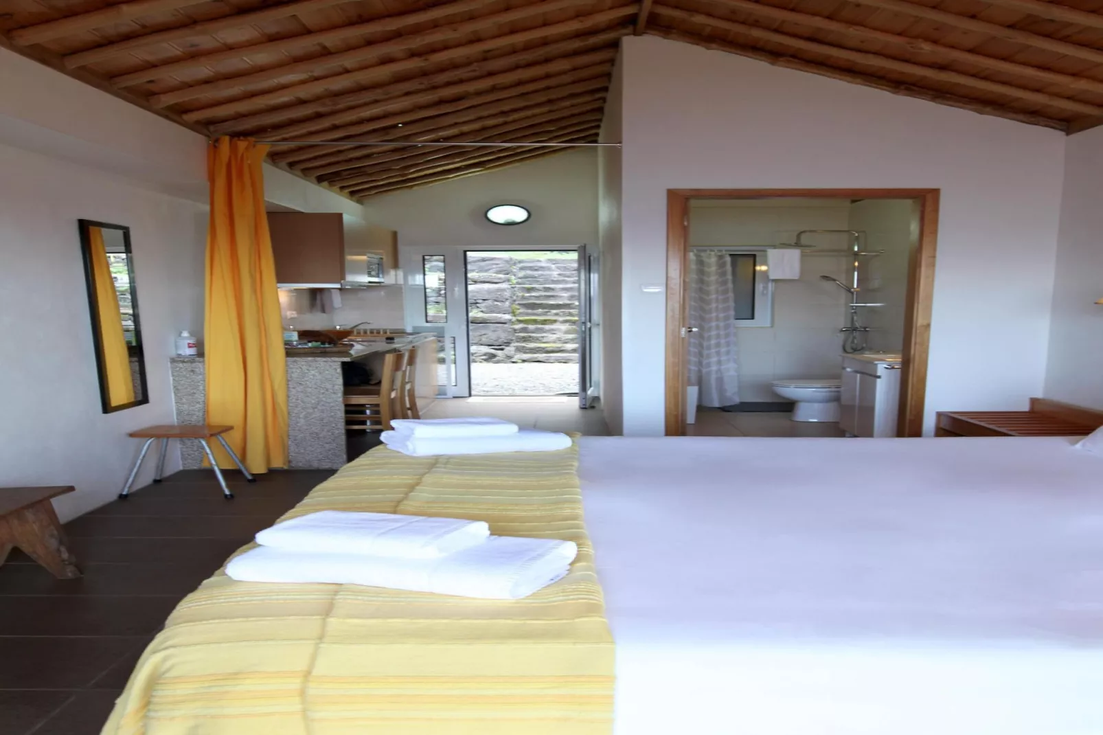 Small semi-detached holiday home in Santo Amaro-Slaapkamer