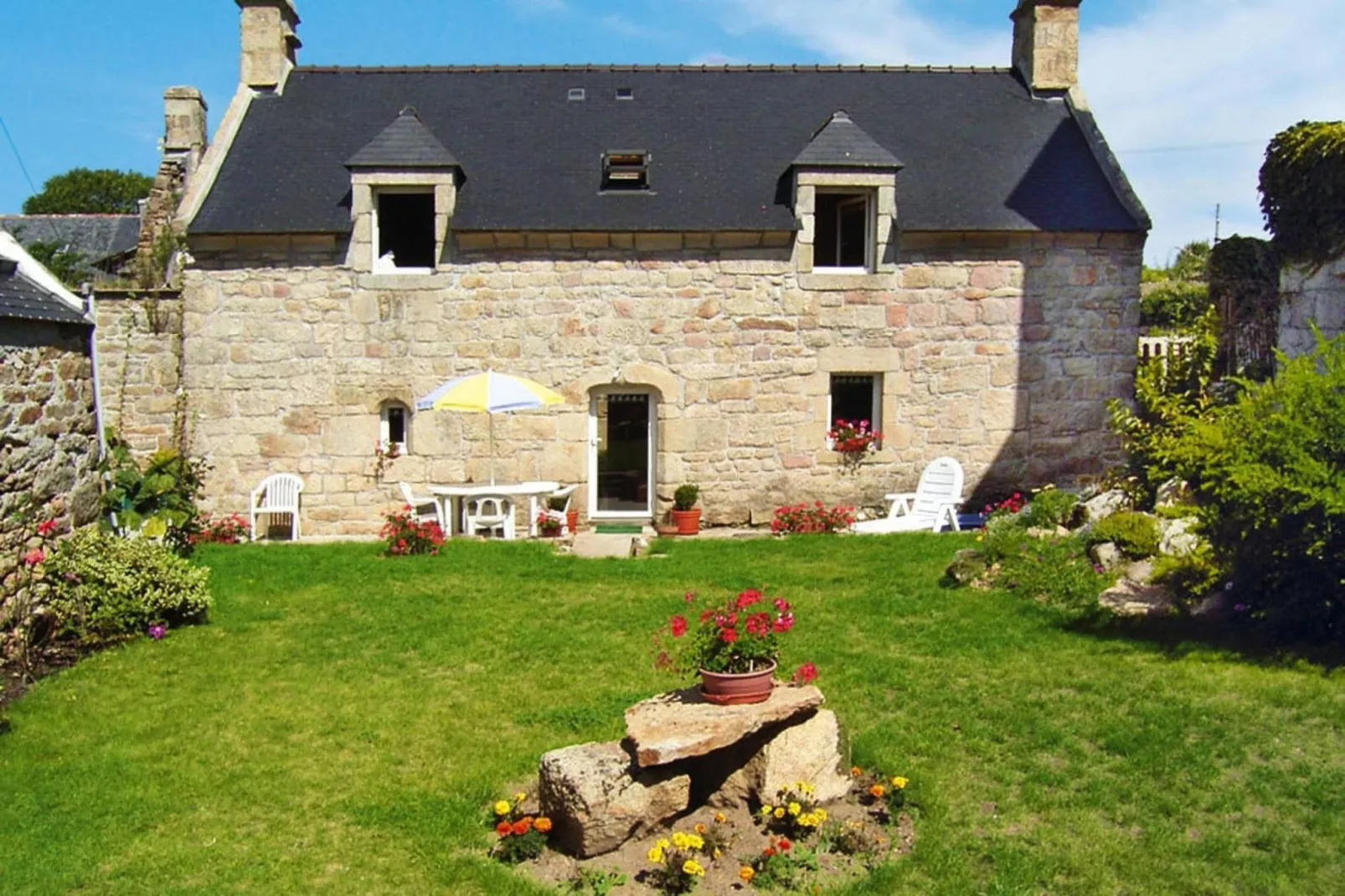 Holiday home Plouhinec-Buitenkant zomer