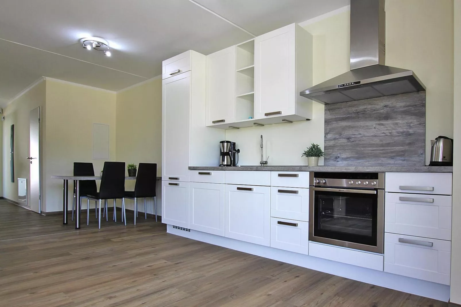 Appartement Hafenflair / Haus 1 EG-Wohnung 1 1-2 Pers-Keuken