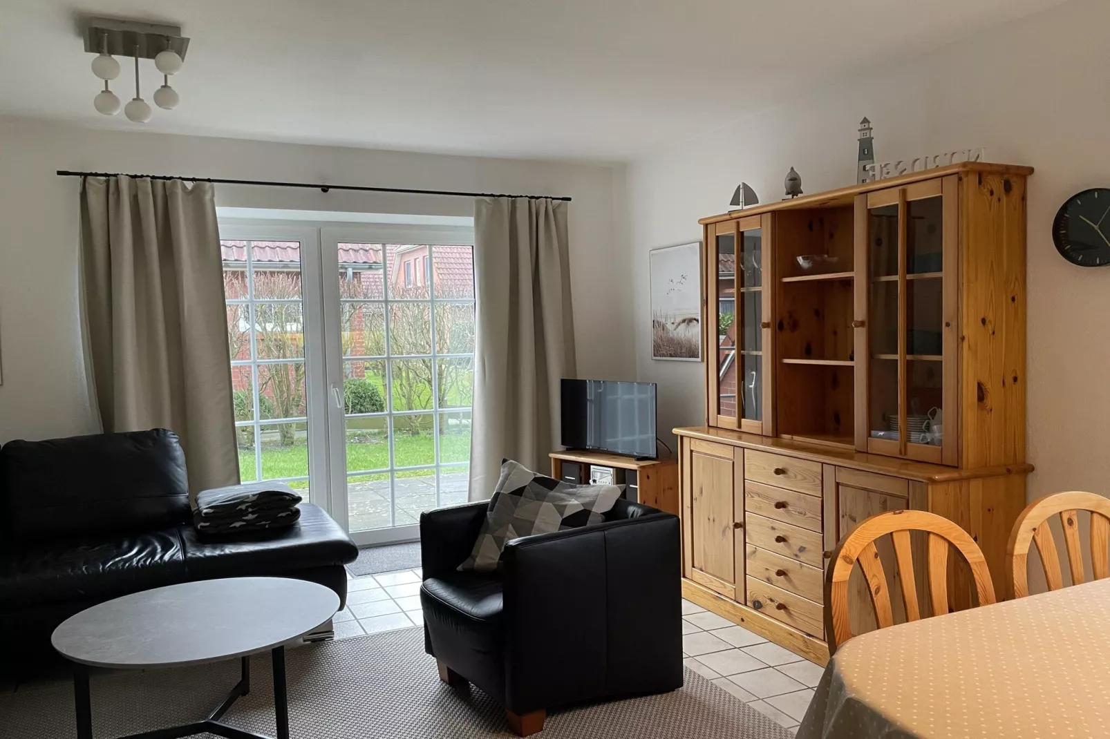 Ferienhaus Neßmersiel-Woonkamer