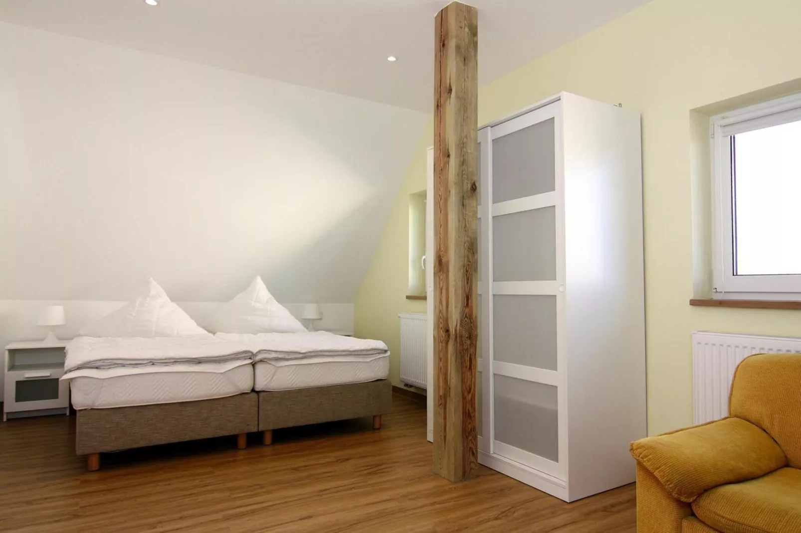 Appartement 4 rechts außen-Slaapkamer