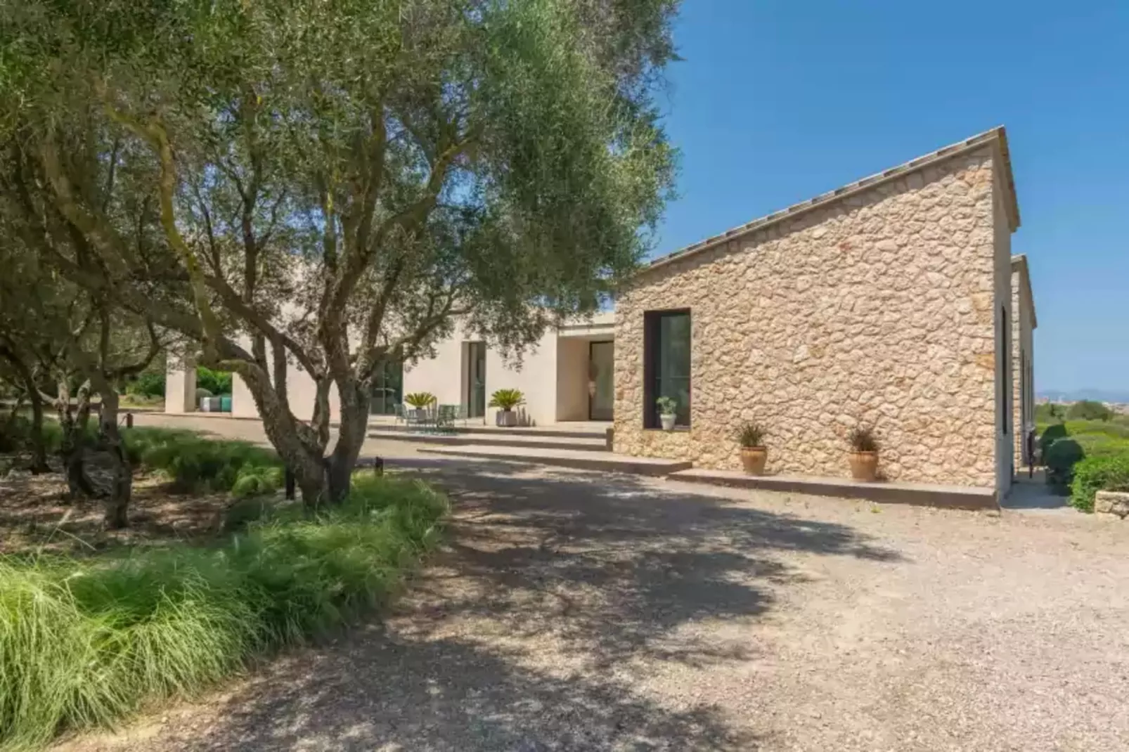 Sa Garriga Den Garau-Buitenkant zomer
