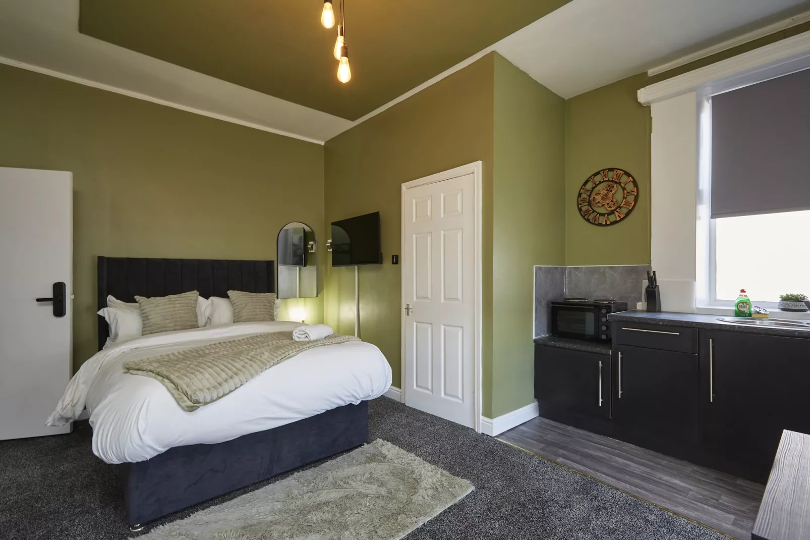 BV Aparthotel Huddersfield Ideal for Business & Leisure Stays-Slaapkamer