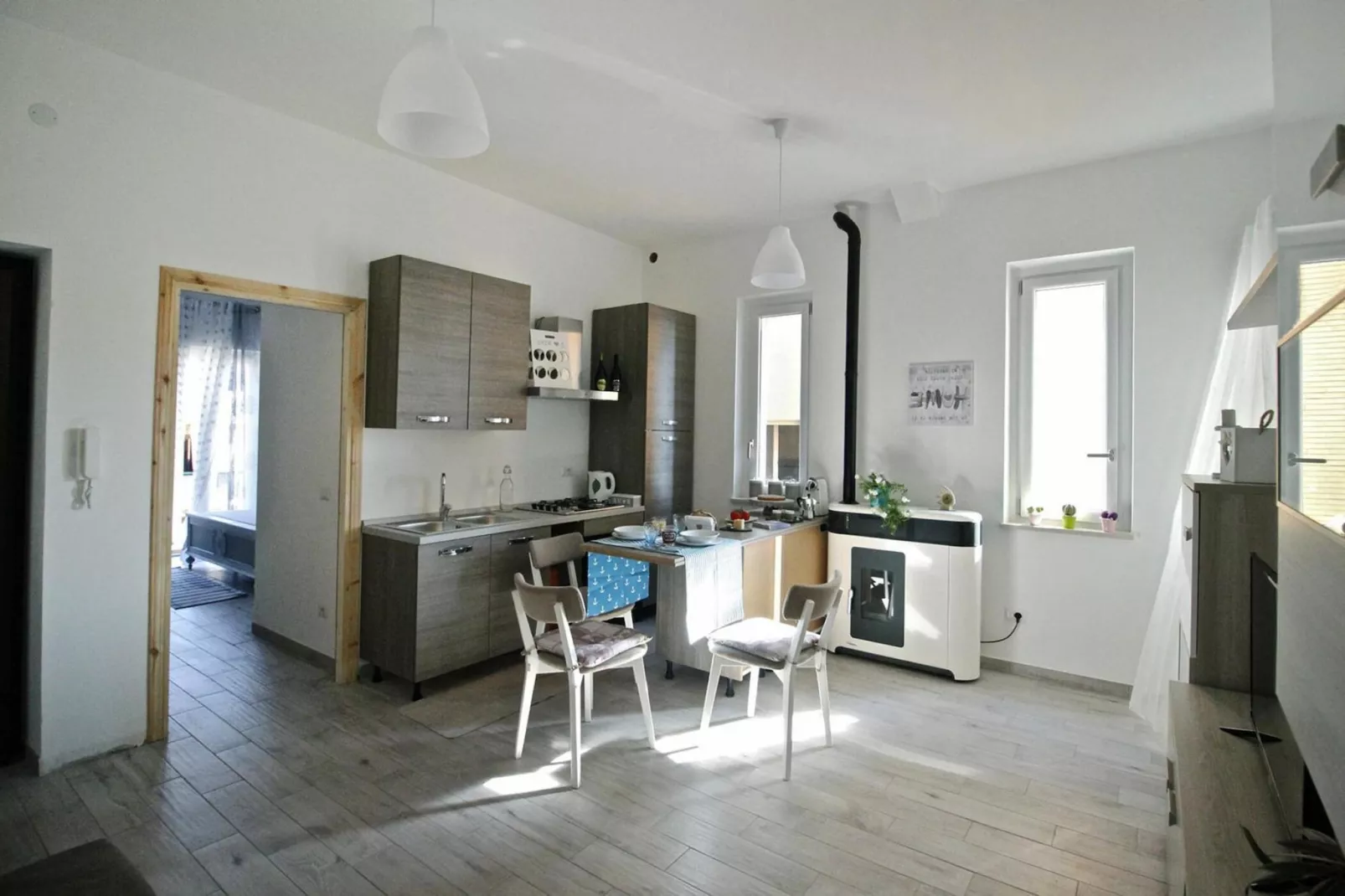 Holiday flat, Ladispoli-Casa Azzurra-Binnen
