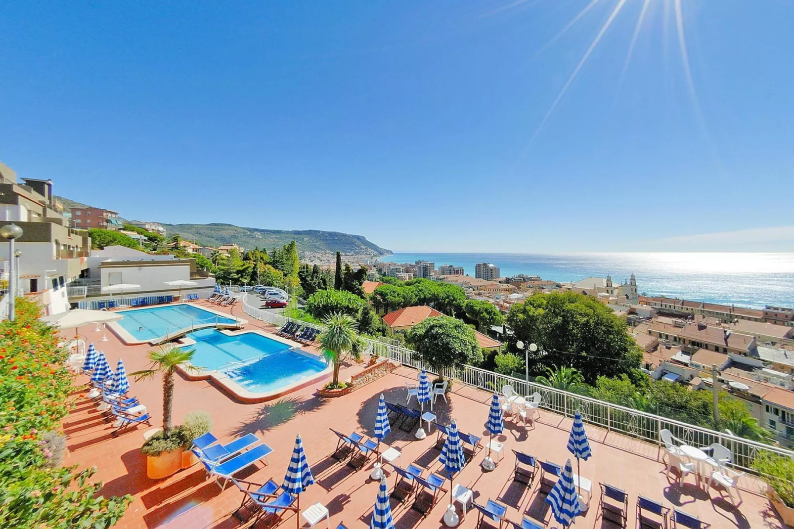 Residence Sant'Anna Pietra Ligure - B4 / B4 CL Classic-Zwembad