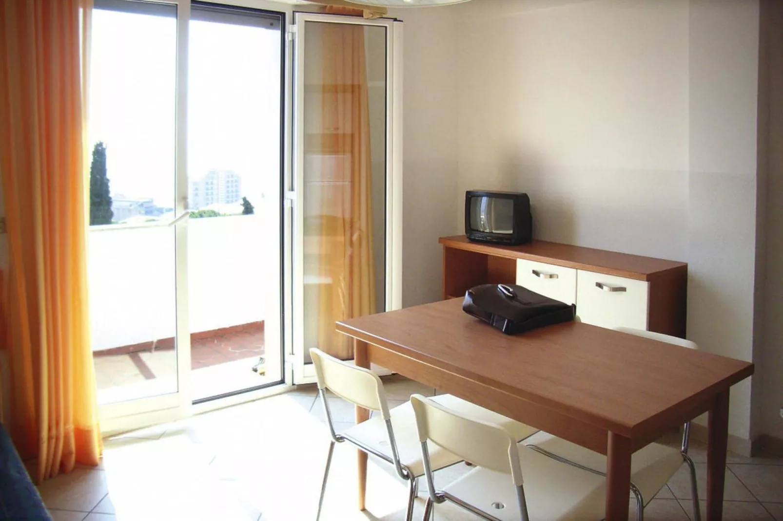 Residence Sant'Anna Pietra Ligure - TR1 - C8 CL Classic-Woonkamer
