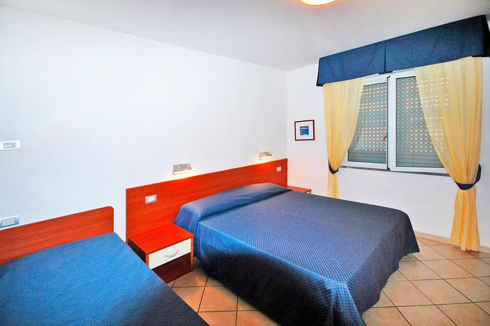 Residence Sant'Anna Pietra Ligure - TR1 - C8 CL Classic-Slaapkamer