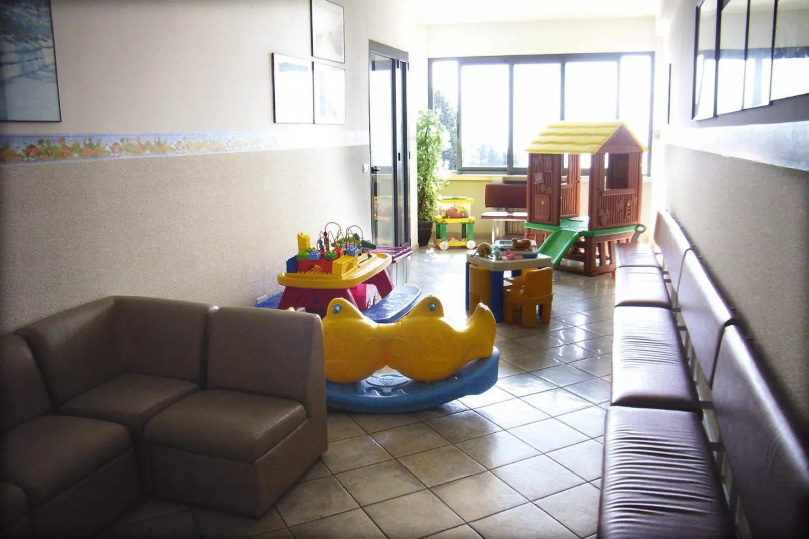 Residence Sant'Anna Pietra Ligure - TR1 - C8 CL Classic-Woonkamer