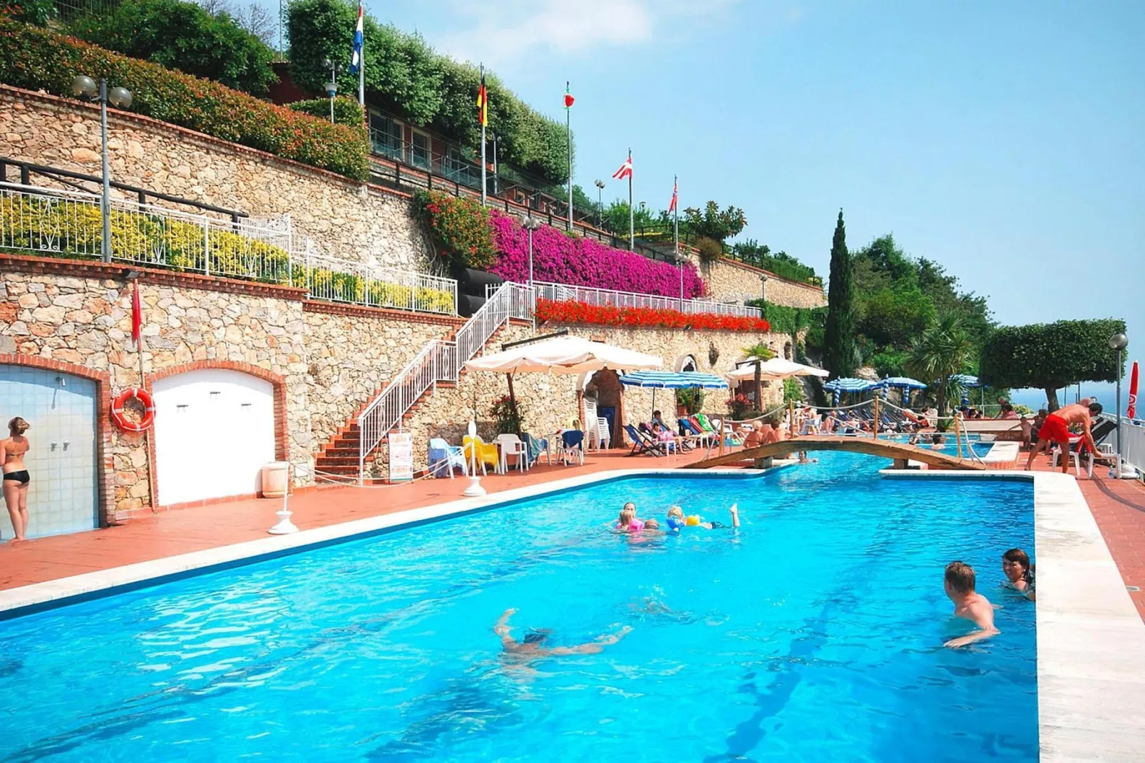 Residence Sant'Anna Pietra Ligure - TR1 - C8 CL Classic-Zwembad