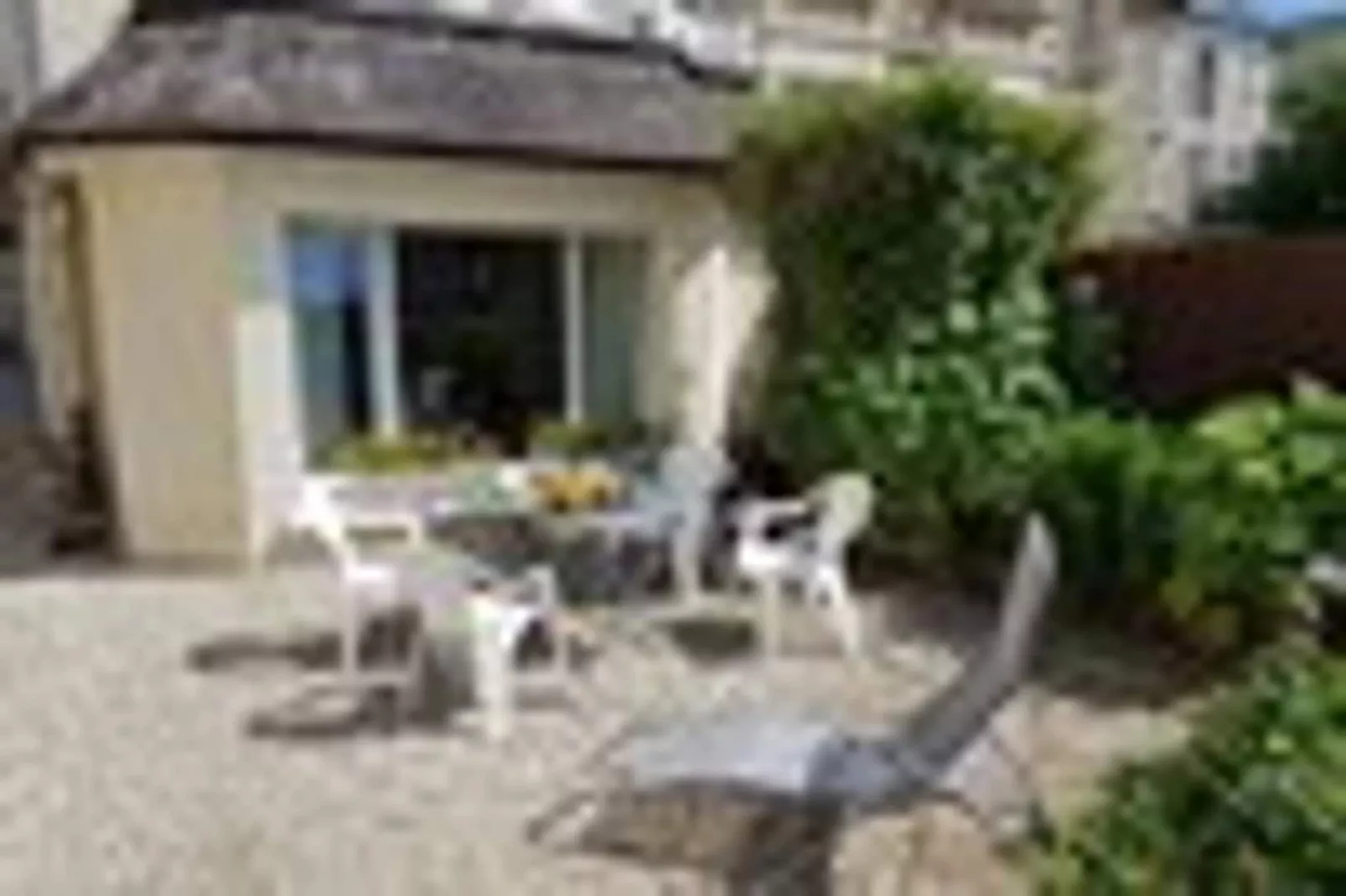 Holiday flat, Arromanches-les-Bains-SLOOP - app. au rez-de-chaussée-Tuinen zomer