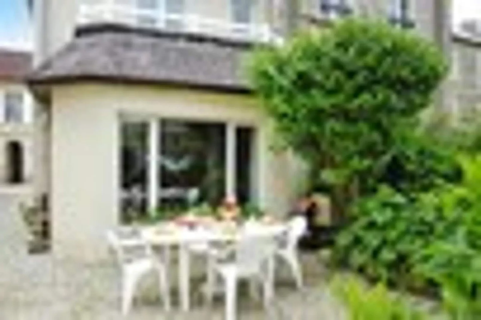 Holiday flat, Arromanches-les-Bains-SLOOP - app. au rez-de-chaussée-Tuinen zomer