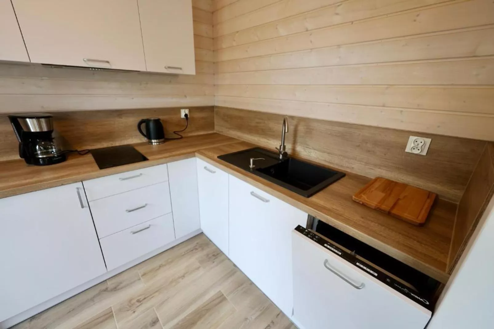 Połowa domu wakacyjnego przy plaży w Stepnicy-Keuken