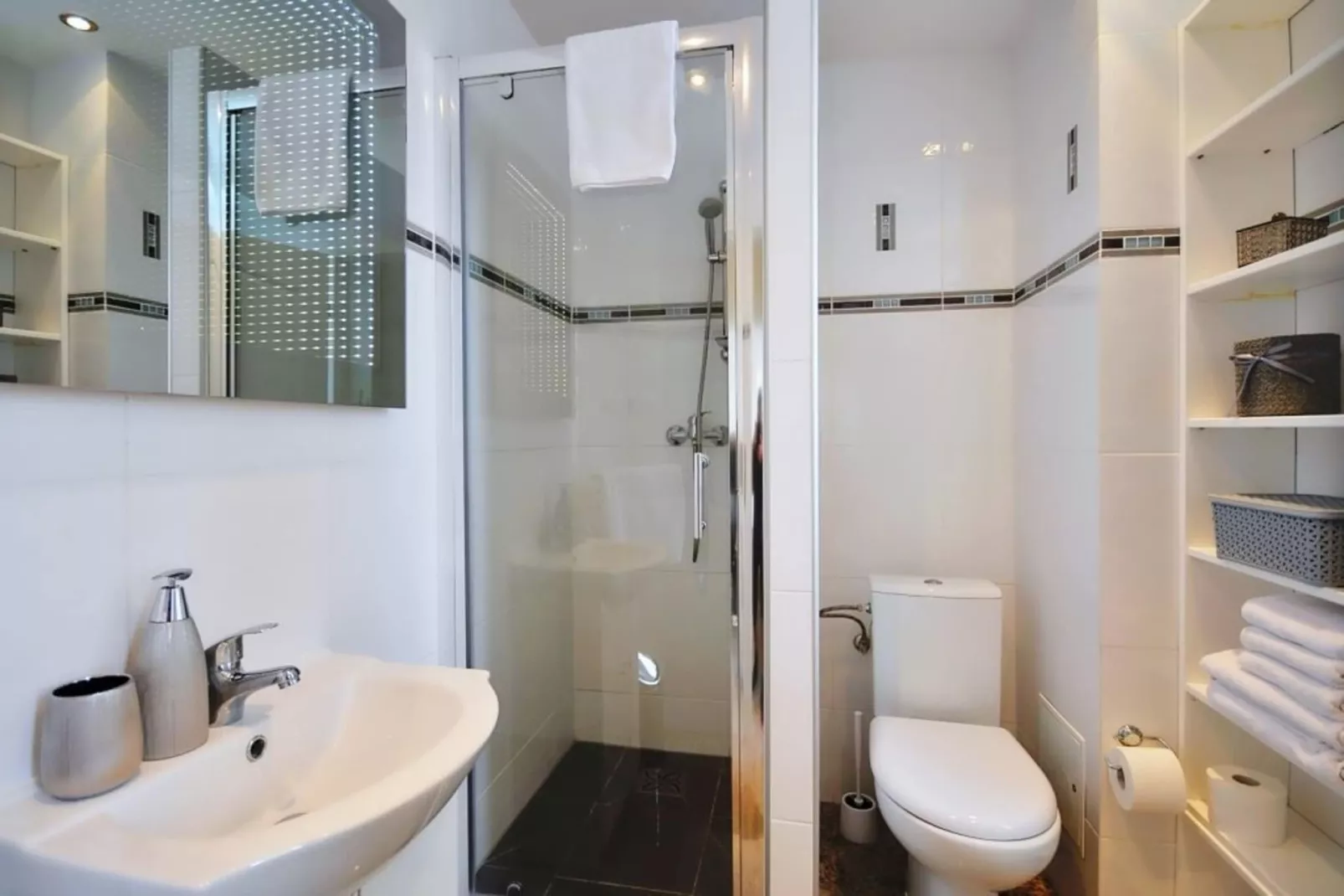Apartament nr 5 57qm Ustronie Morskie-Badkamer