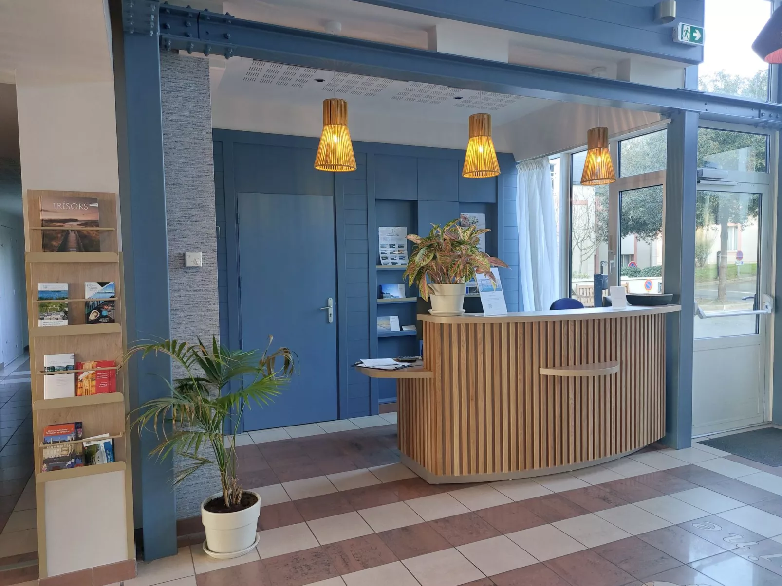 Reine Marine-T2 Balcon Lat. Mer-Buiten