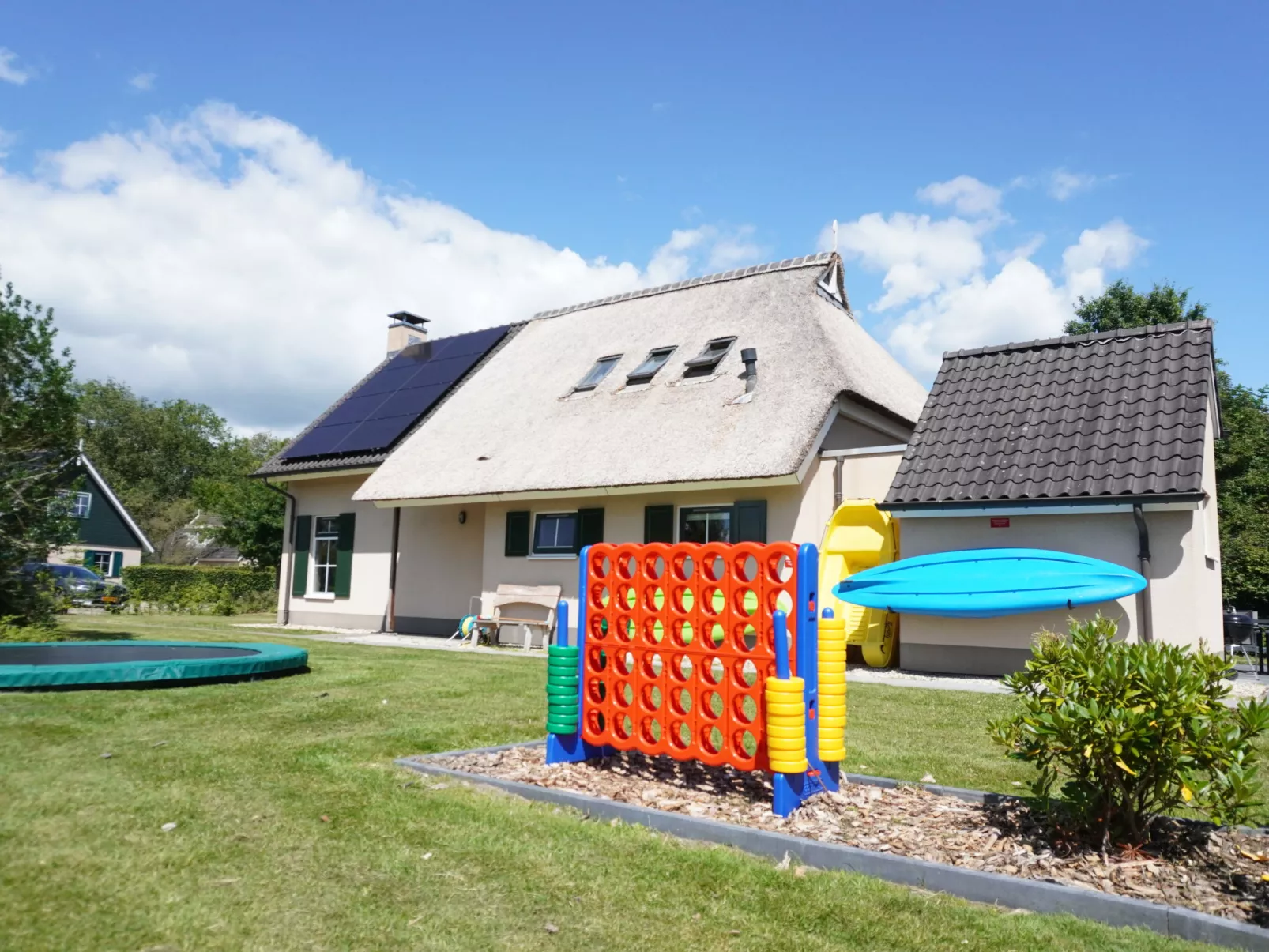 Lieskehuis Wellness de Luxe 10+2-Buiten