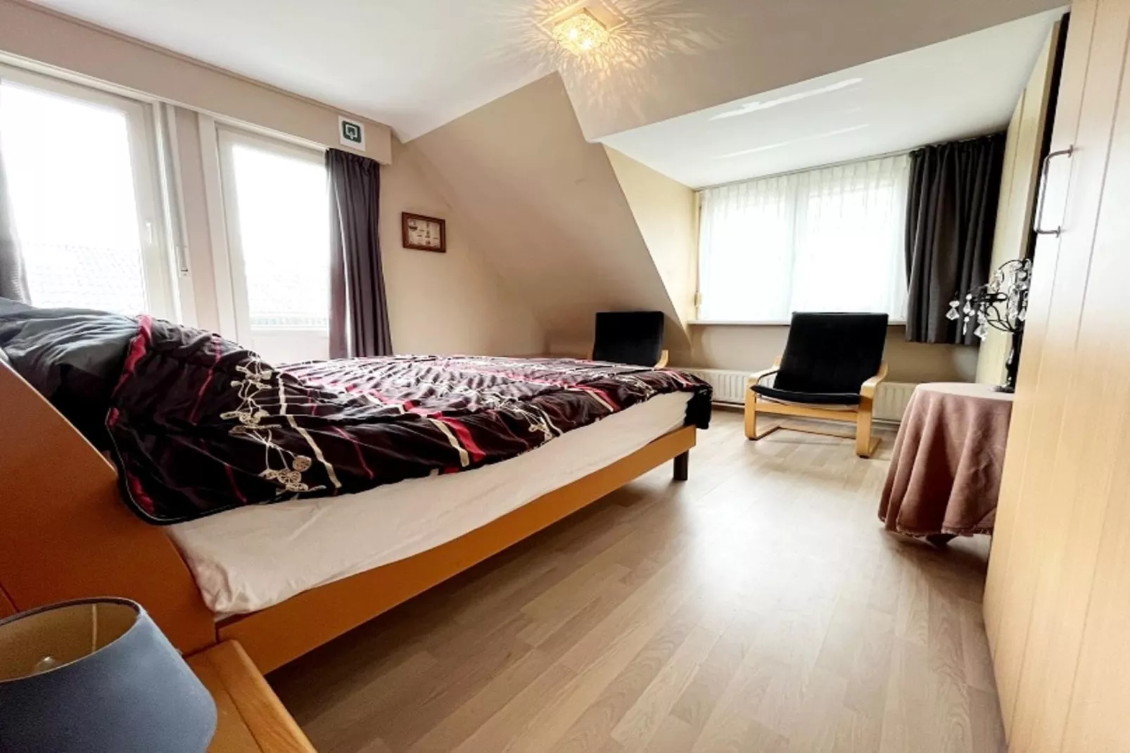 RINGLAAN 104 WONING-Slaapkamer