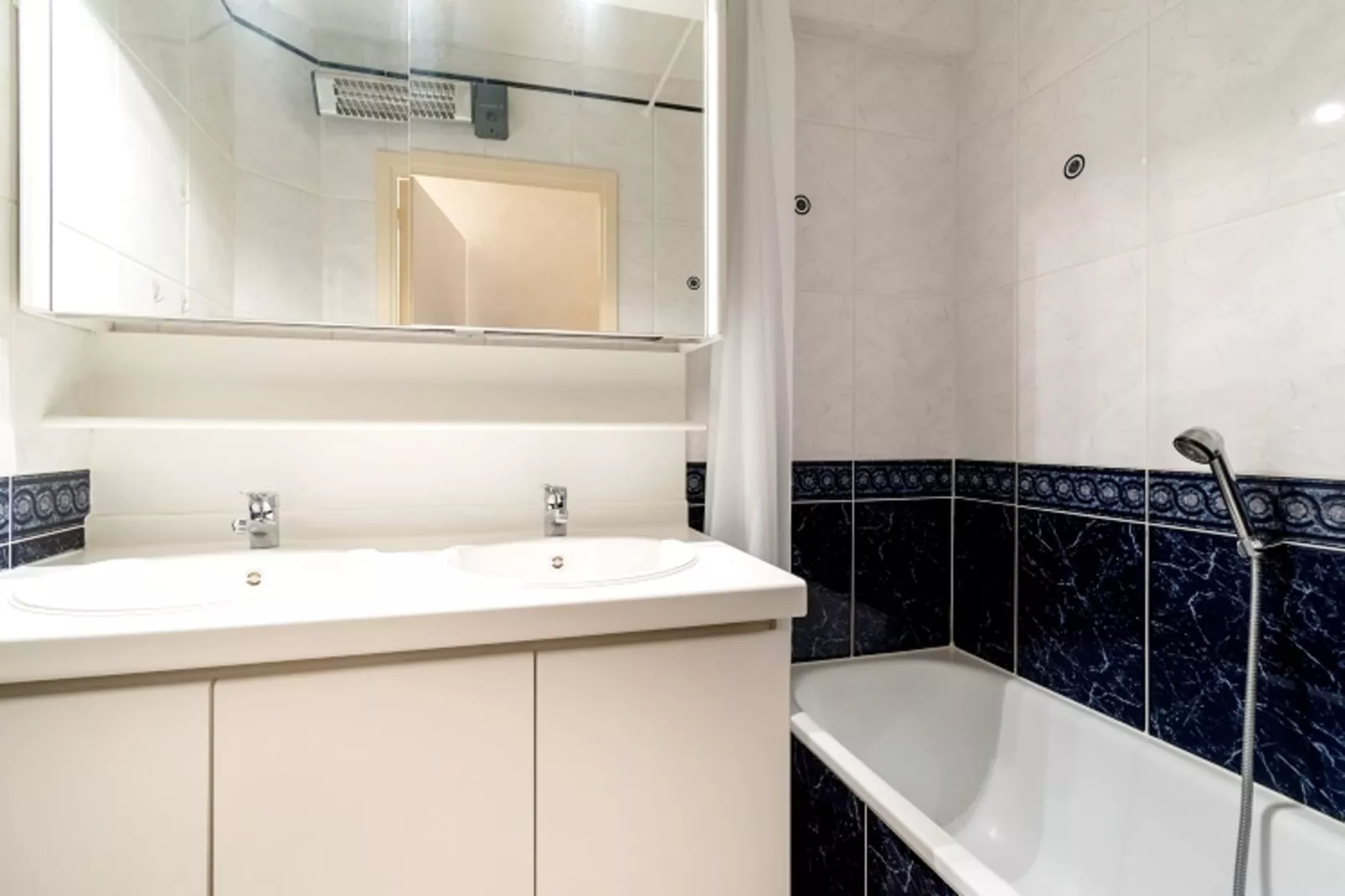 AZURPAL 0501/A5-Badkamer