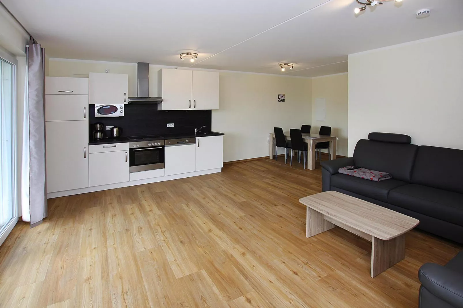 Apartment Hafenflair / Haus 5 EG-Wohnung 17 3 Personen-Keuken