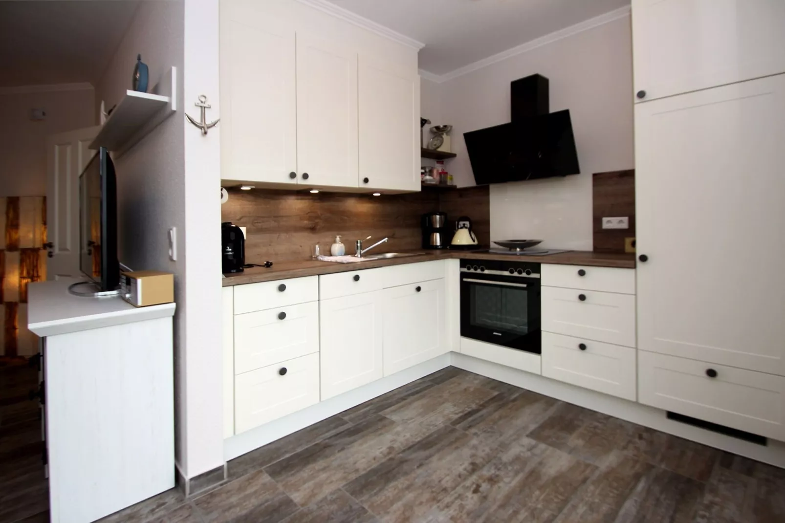 Gemütliche Nordsee-Wohnung in Neßmersiel mit Garten und Feldblick-Keuken