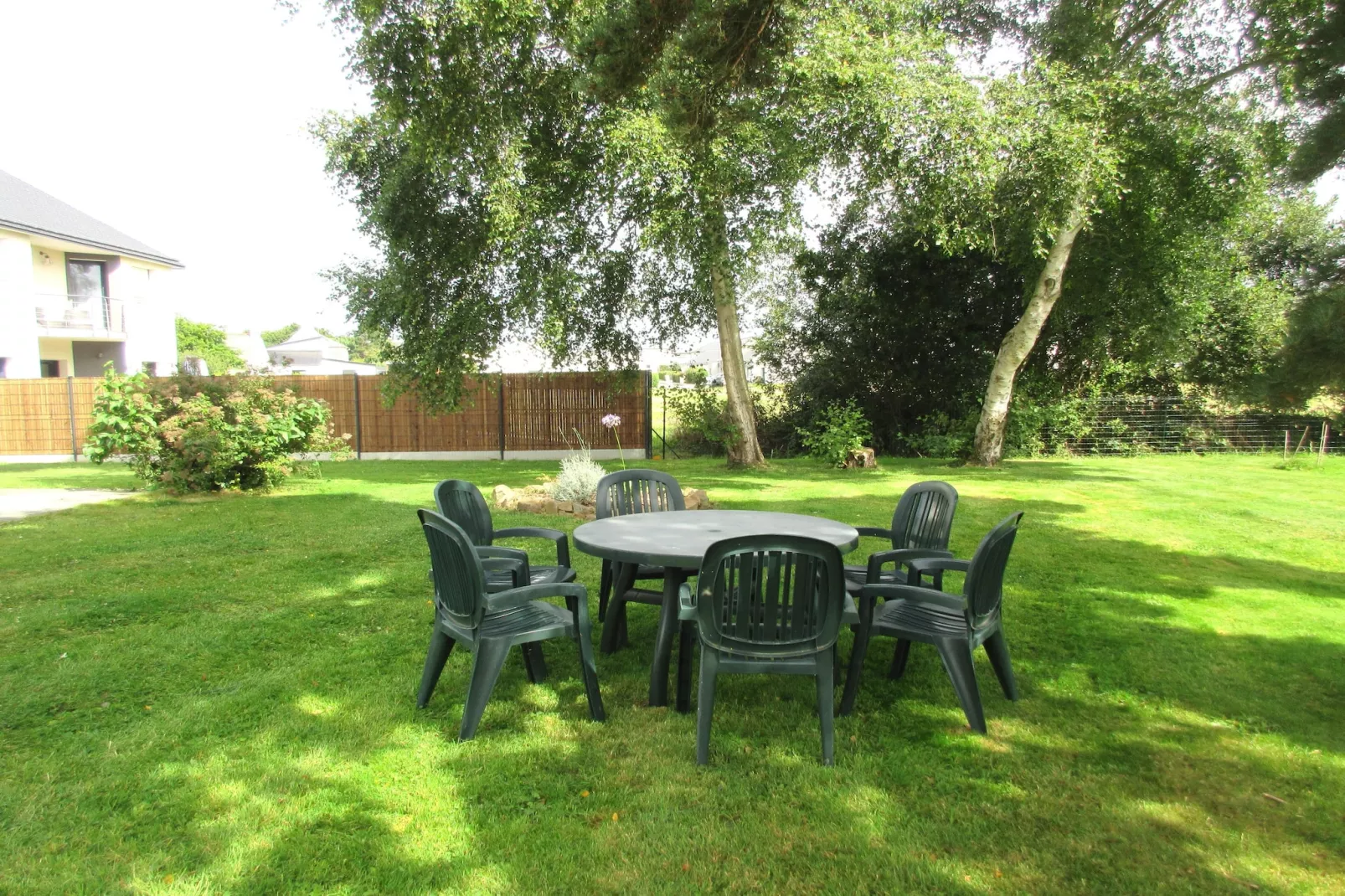 Maison de vacances avec jardin Pordic-Tuinen zomer