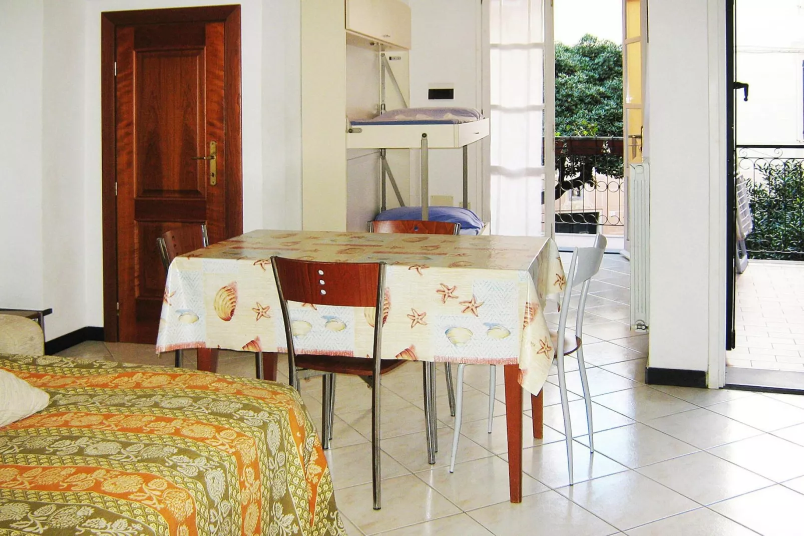 Apartments Giada Moneglia - B4/B401 Casa Giada-Eetkamer