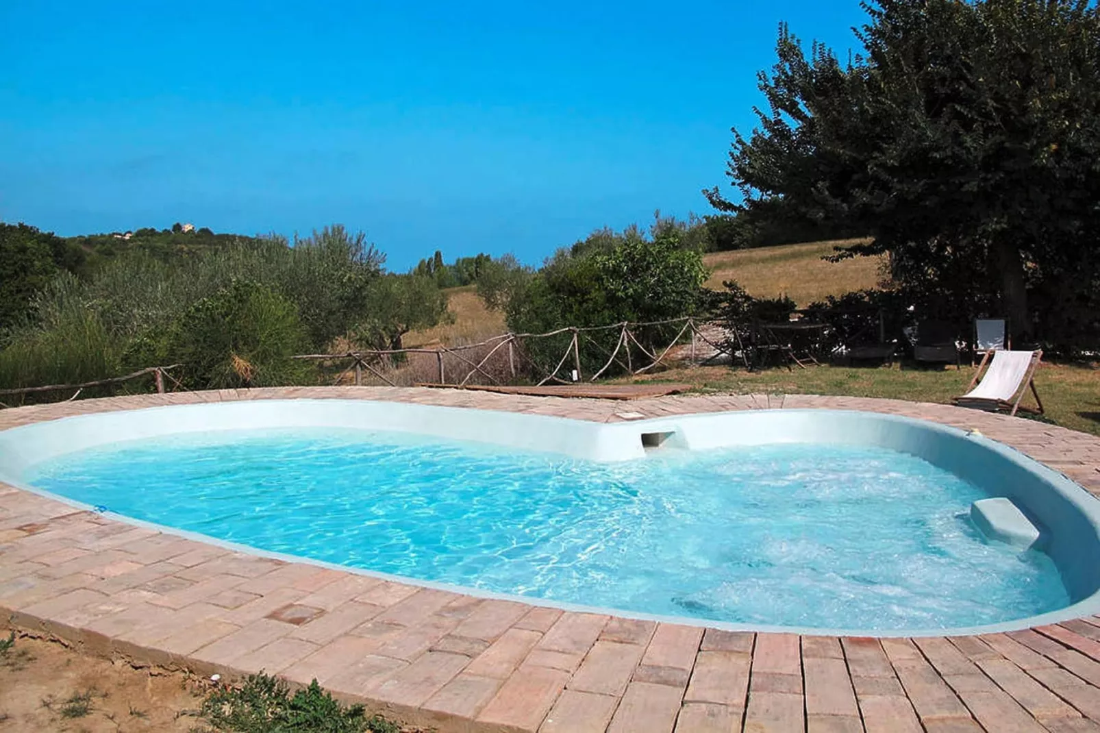Holiday resort Casa Mare Vallugola die Gabicce, Vallugola-App. 2, Tipo 4-Zwembad