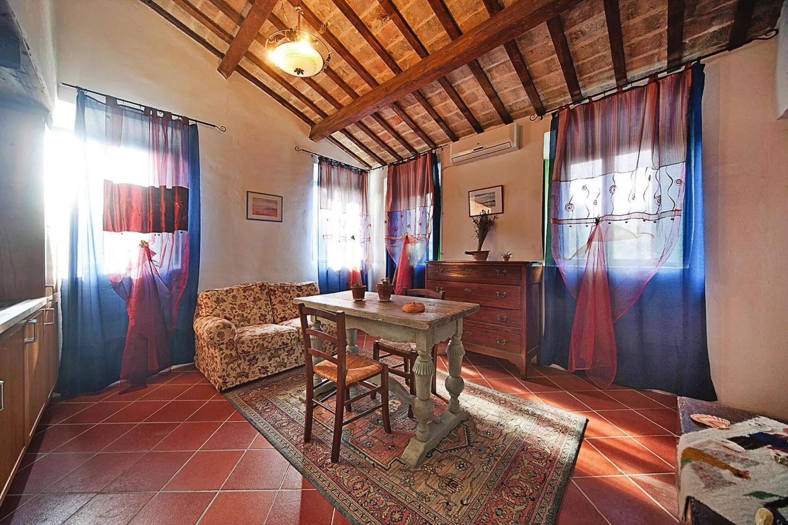 Holiday resort Casa Mare Vallugola die Gabicce, Vallugola-App. 2, Tipo 4-Woonkamer