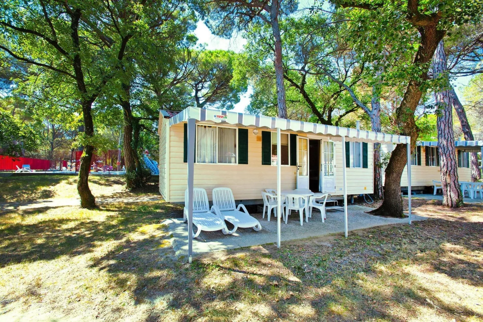 Mobile Homes Belvedere Grado-Green Holiday 5plus1pax-Buitenkant zomer