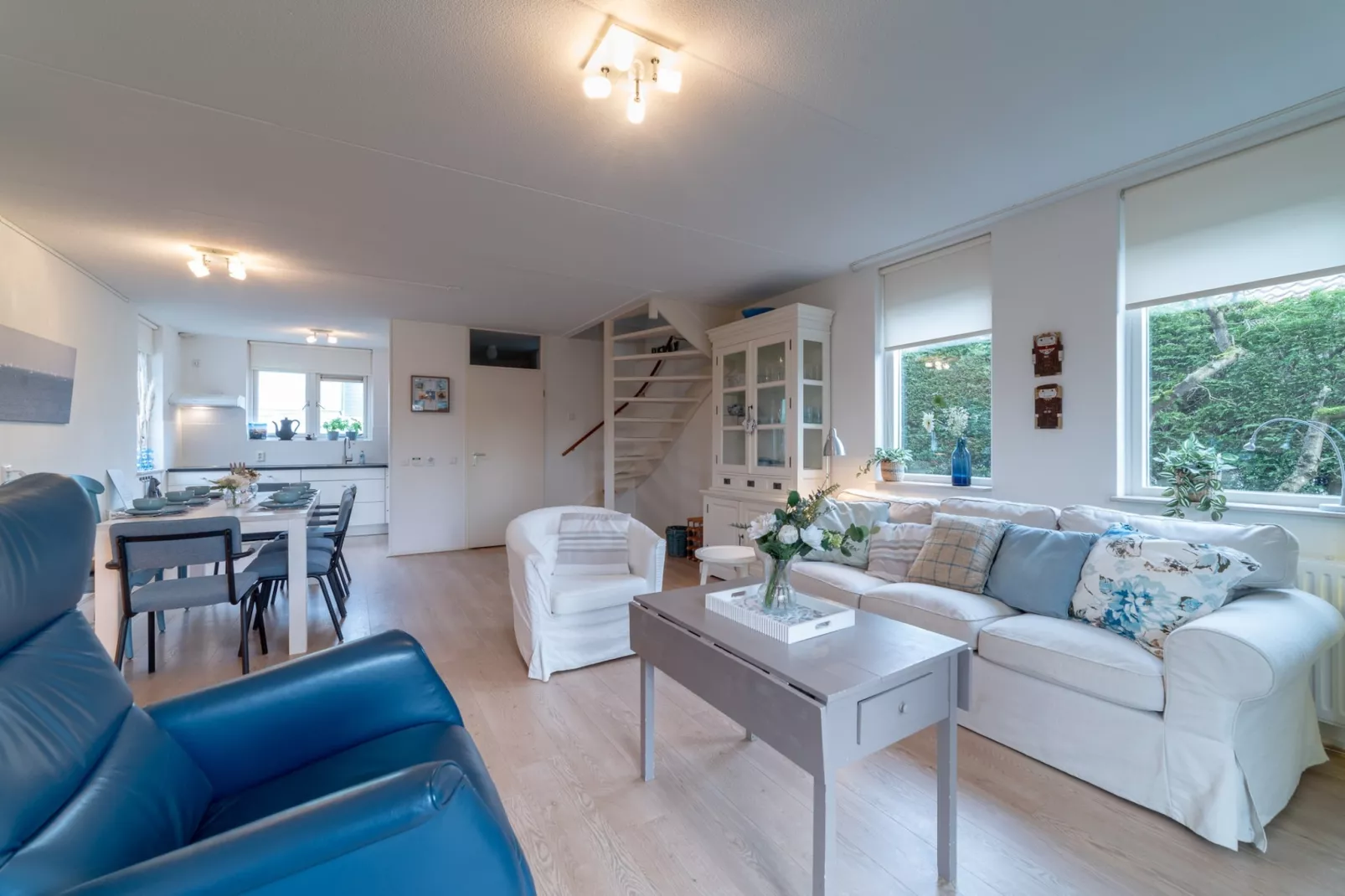 Villapark De Oesterbaai 63-Woonkamer