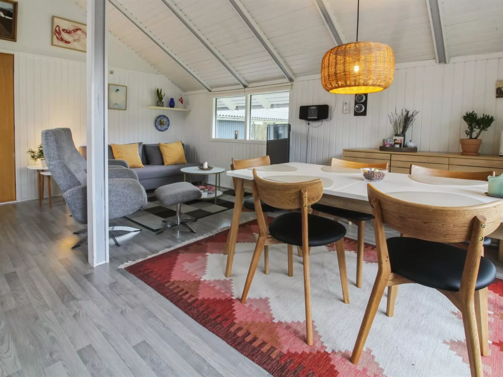 "Rosalie" - 29km from the sea-Binnen