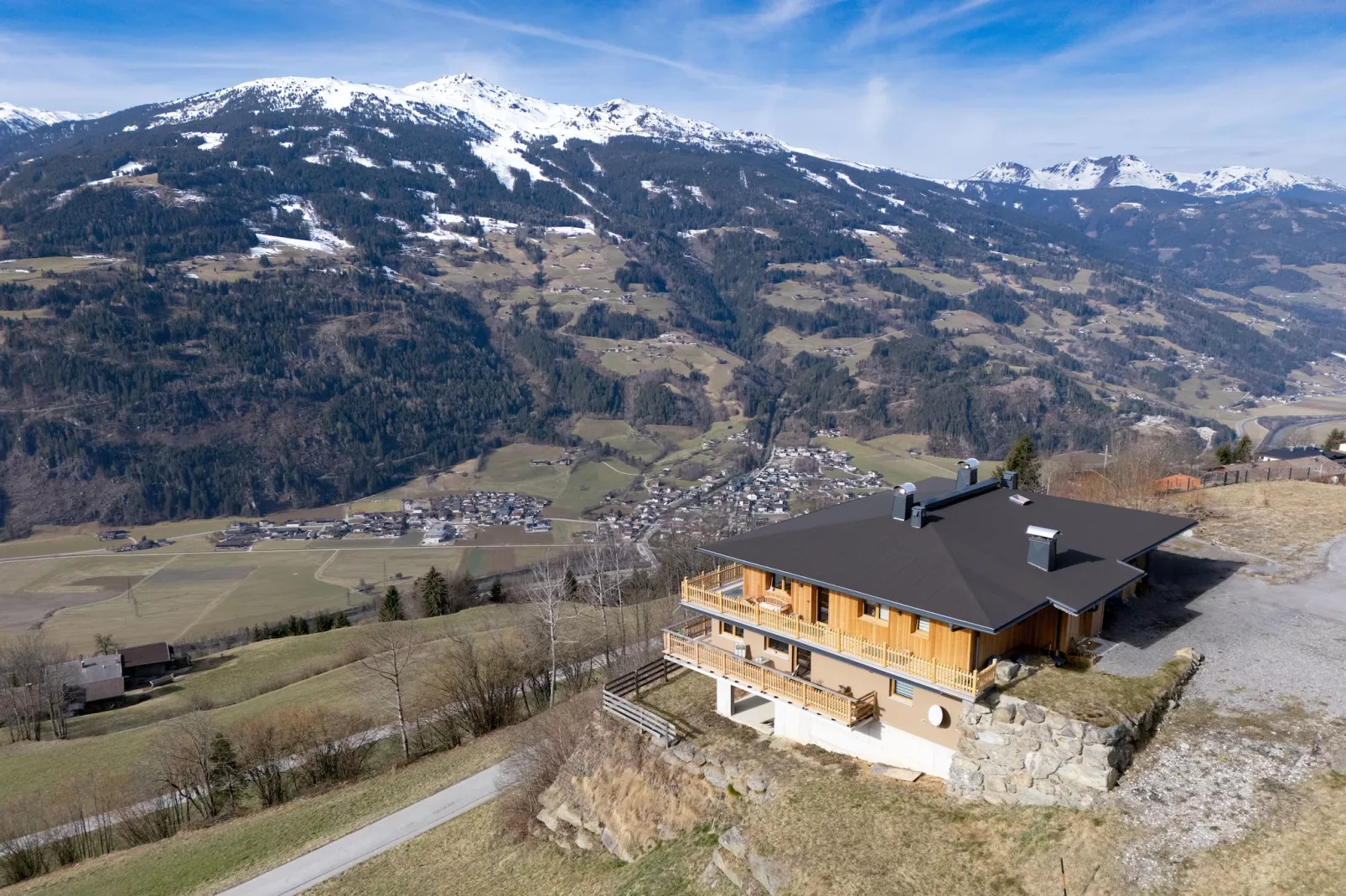 Alpblick Apart-Buitenkant zomer