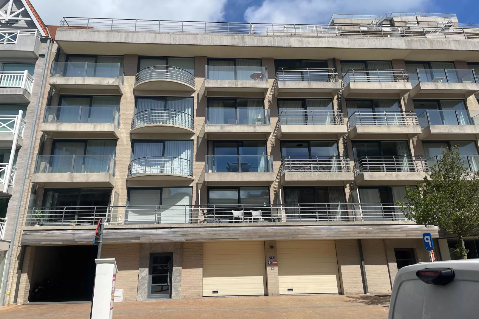 CASINO D2-Buitenkant zomer