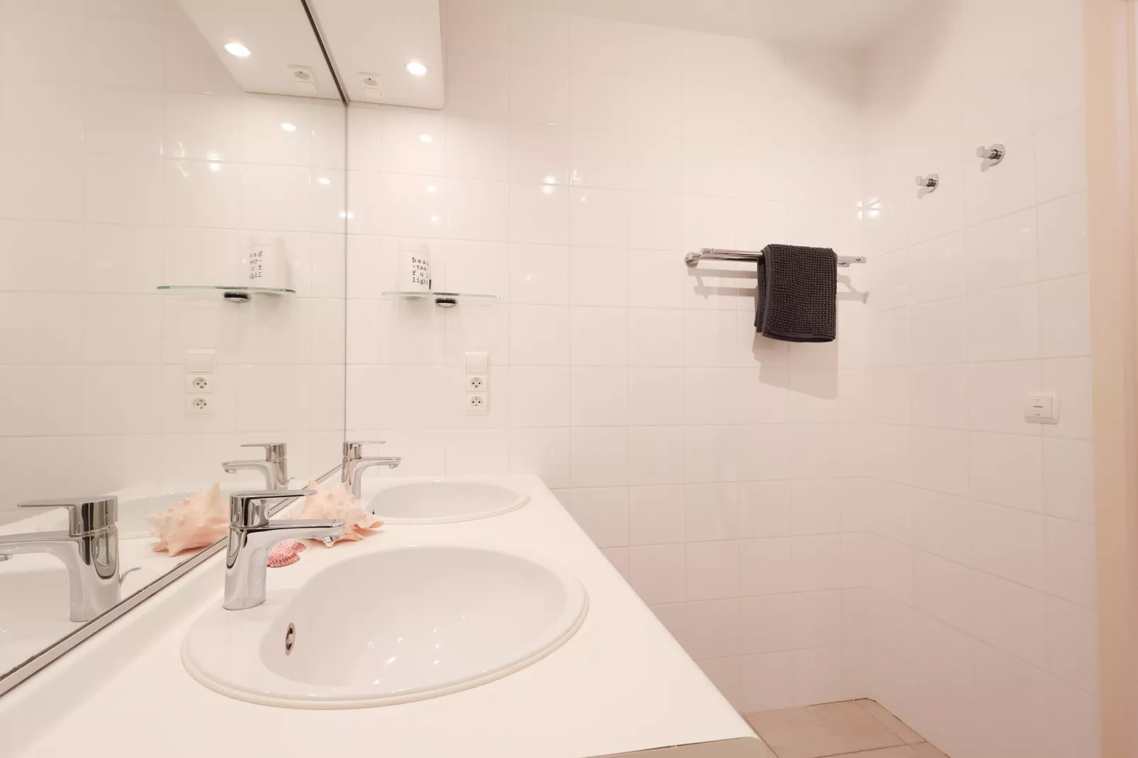 PLAZA A1/A1A02-Badkamer