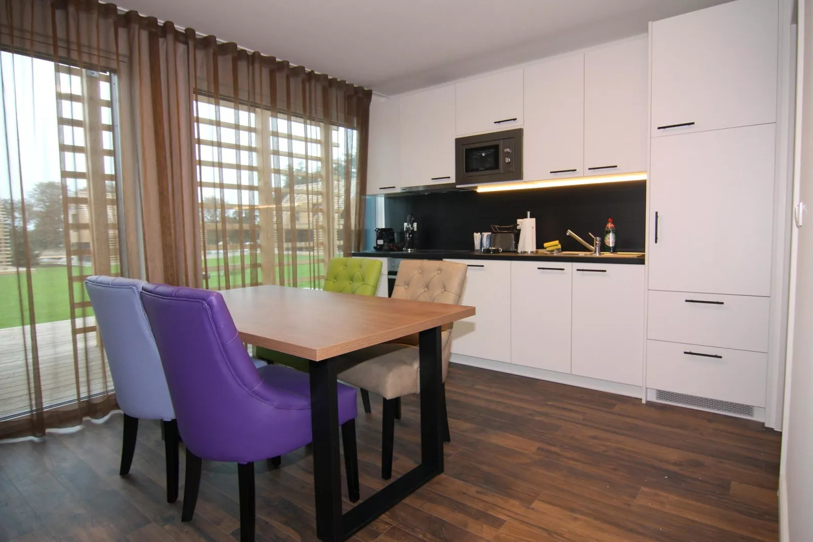 Emil Haus 7 80 qm 3 Personen-Eetkamer
