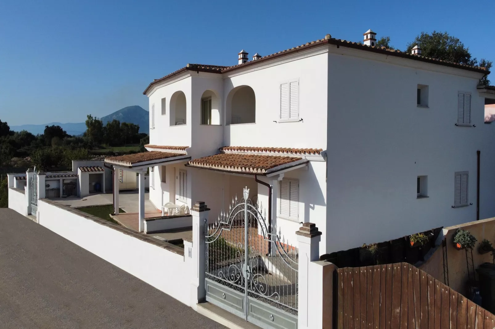 Le Residence del Maria Rosaria Orosei - Bilo 5-Buitenkant zomer