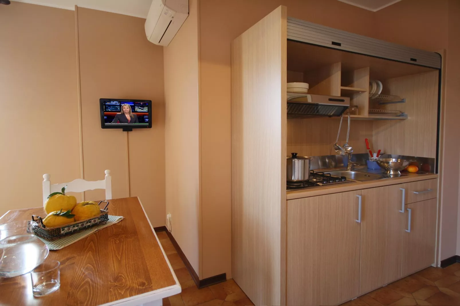 RESIDENCE LA MERIDIANA A TBWO-ROOM APT 5 PAX BK/TERRACE/GARDEN - B502-Keuken
