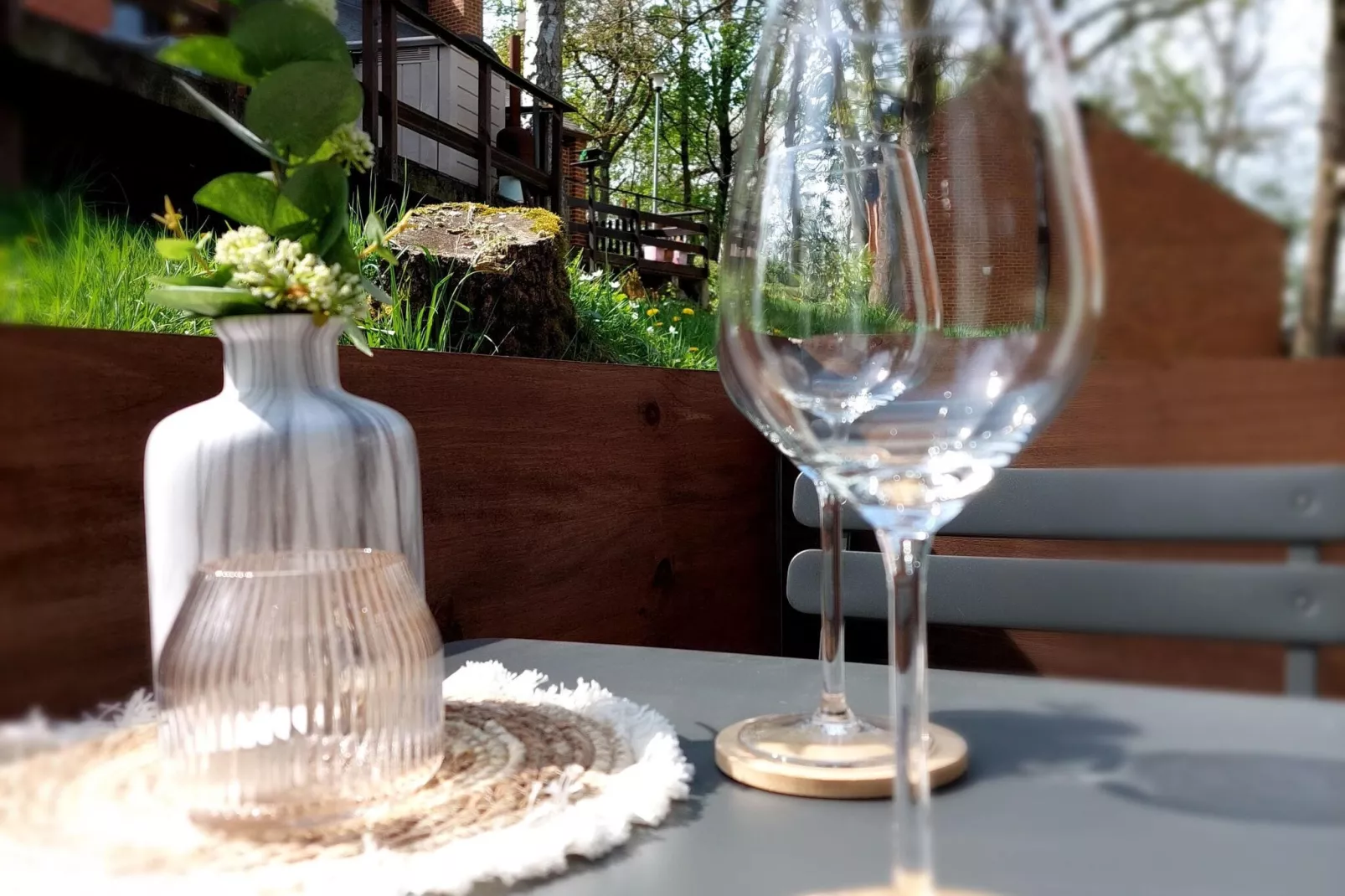 Gezellige vakantiewoning in Hastière met een tuin-Eetkamer