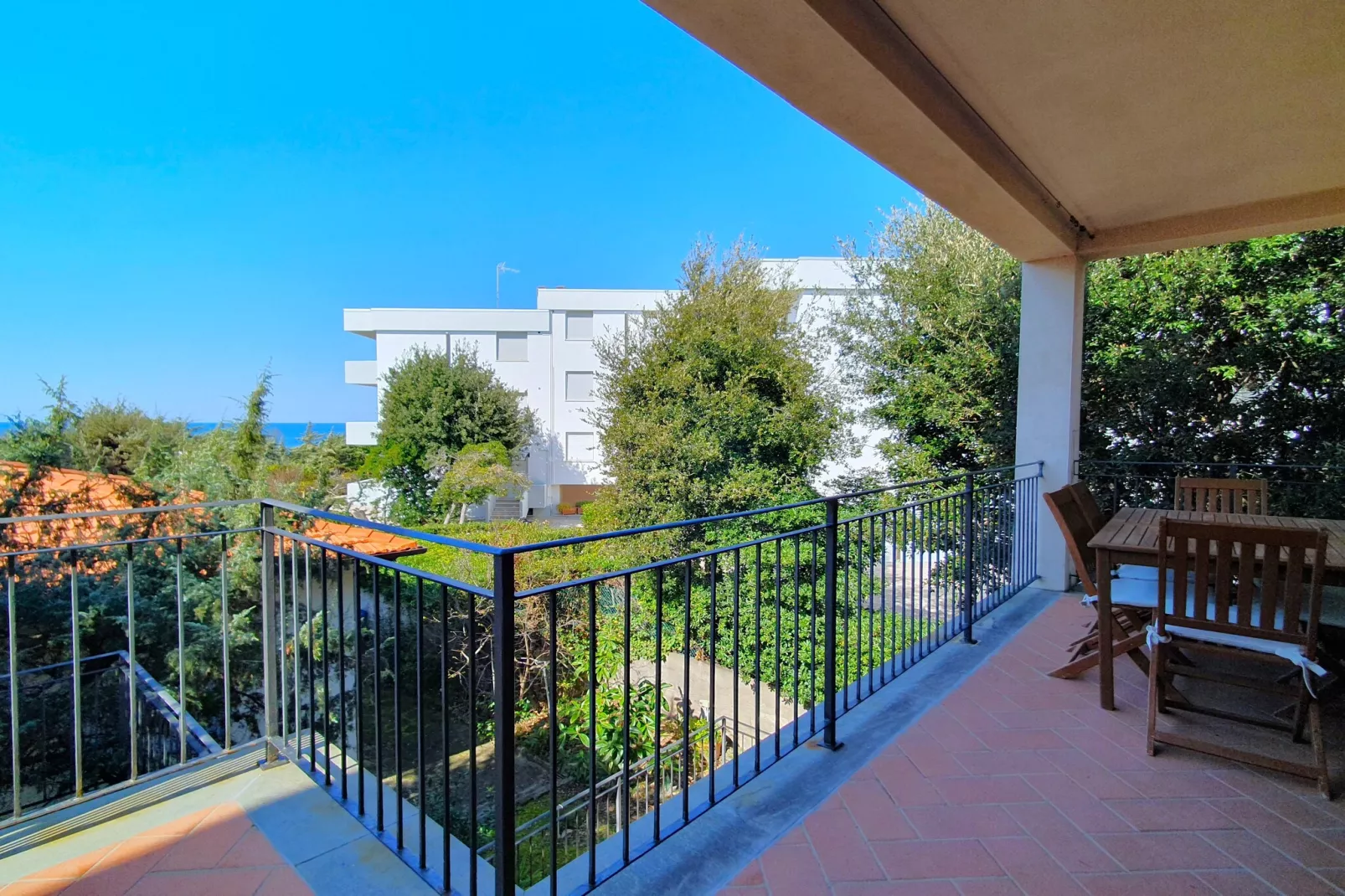 APP 6-Terrasbalkon