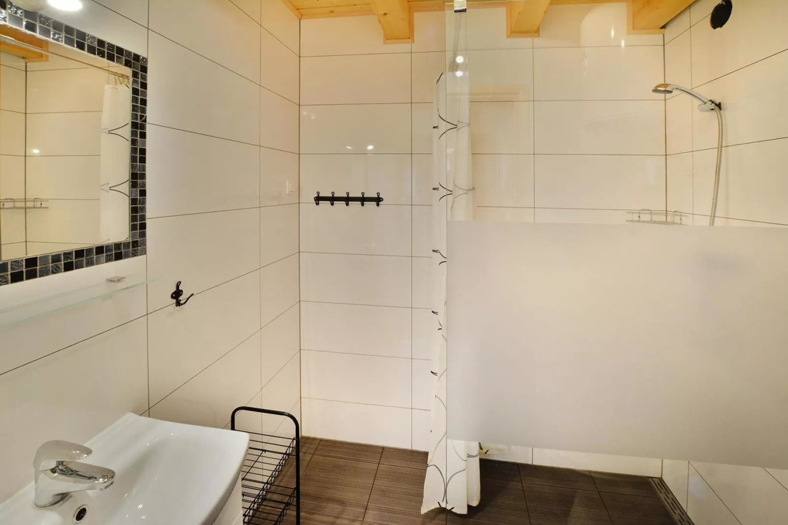 Domki wakacyjne dla 6 osób Sianożęty-Badkamer