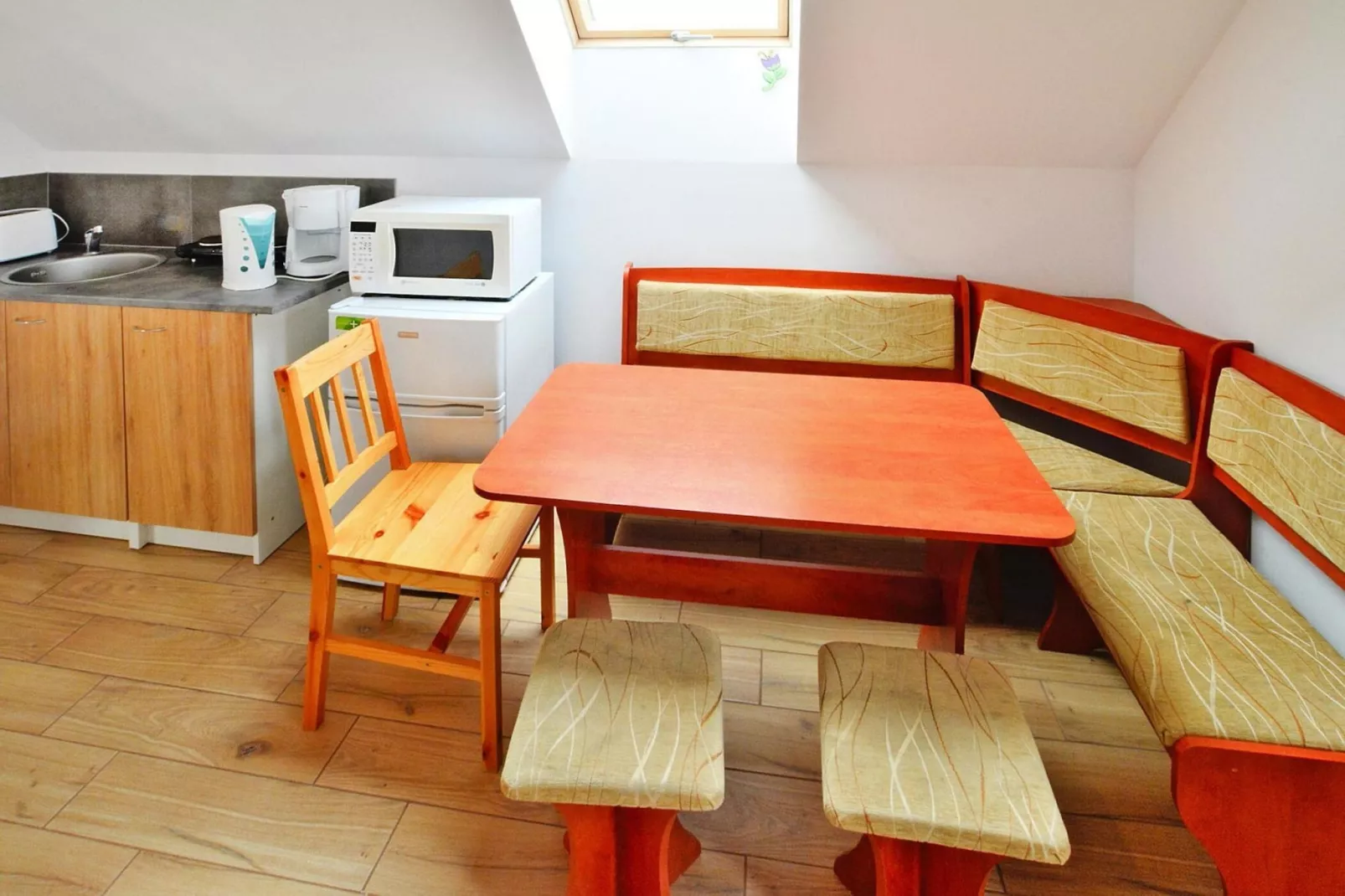 	Apartament 75 m2 dla 6 osób Sarbinowo-Eetkamer