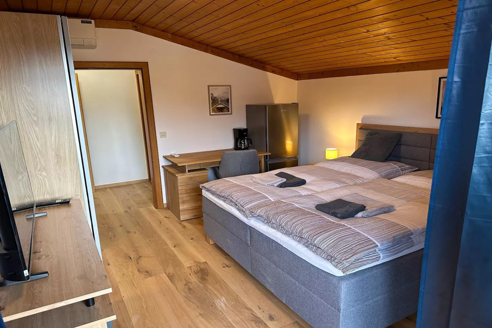 Doppelzimmer 3 - TONY in Saalfelden-Pinzgau-Slaapkamer
